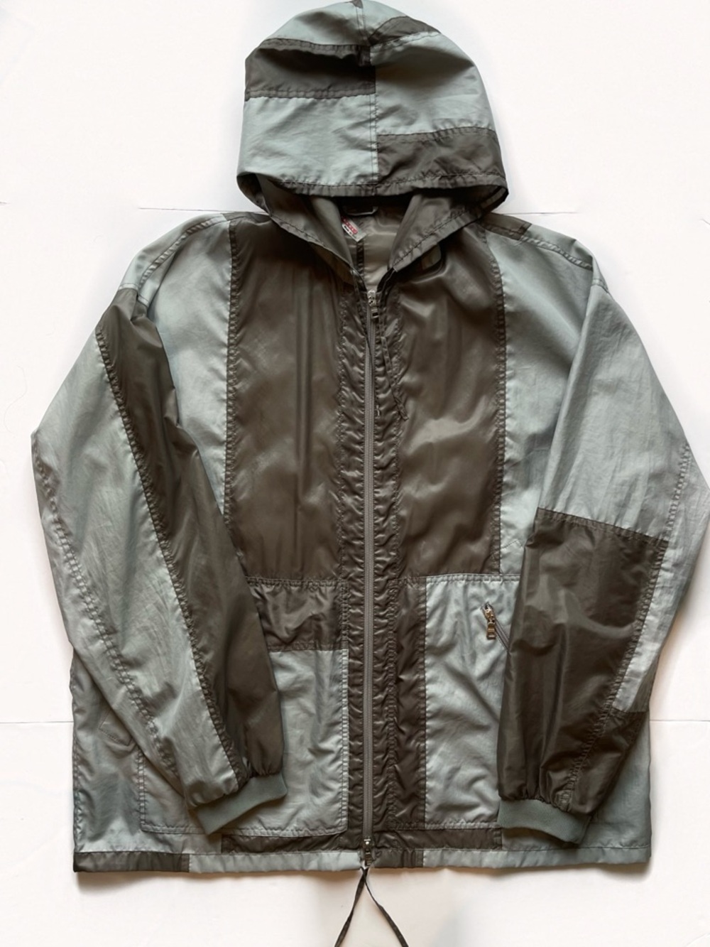 Men's Vtg Prada nylon hooded jacket